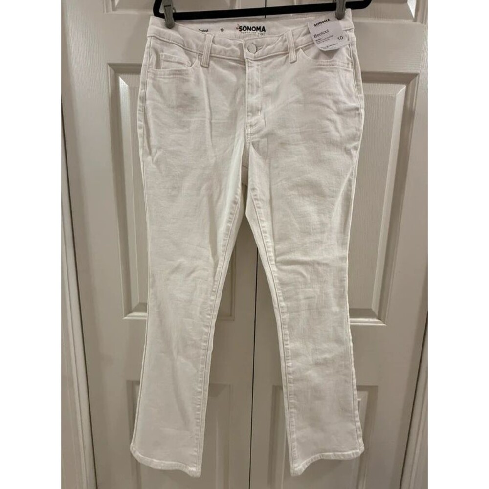 Sonoma Everyday Bootcut Jeans White Size 10 NWT